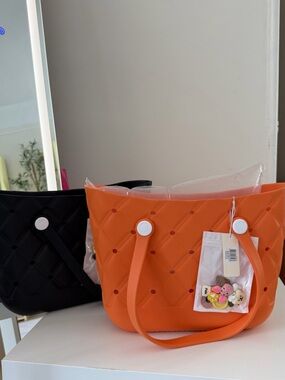Rubber Tote Bag w/ 10 charms
